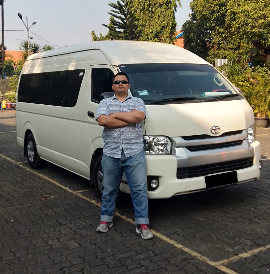 Rental Hiace Solo