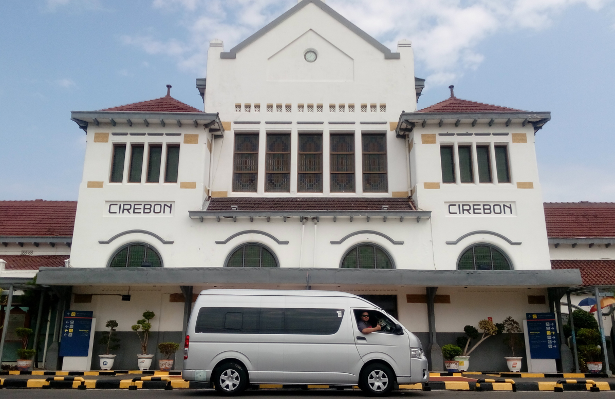 Rental Hiace Solo